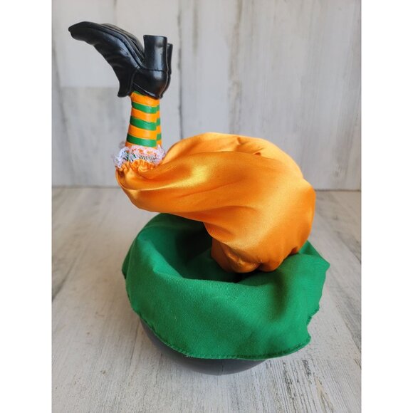 Gemmy Animated kicking witch cauldron Halloween prop - Picture 6 of 9